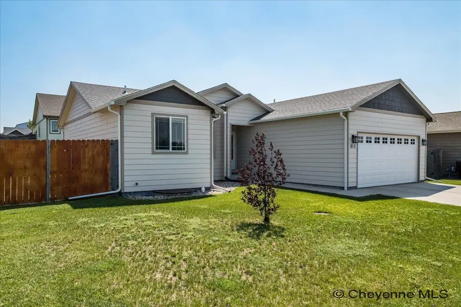 615 Apricot St, Cheyenne, WY 82007 - Image #2
