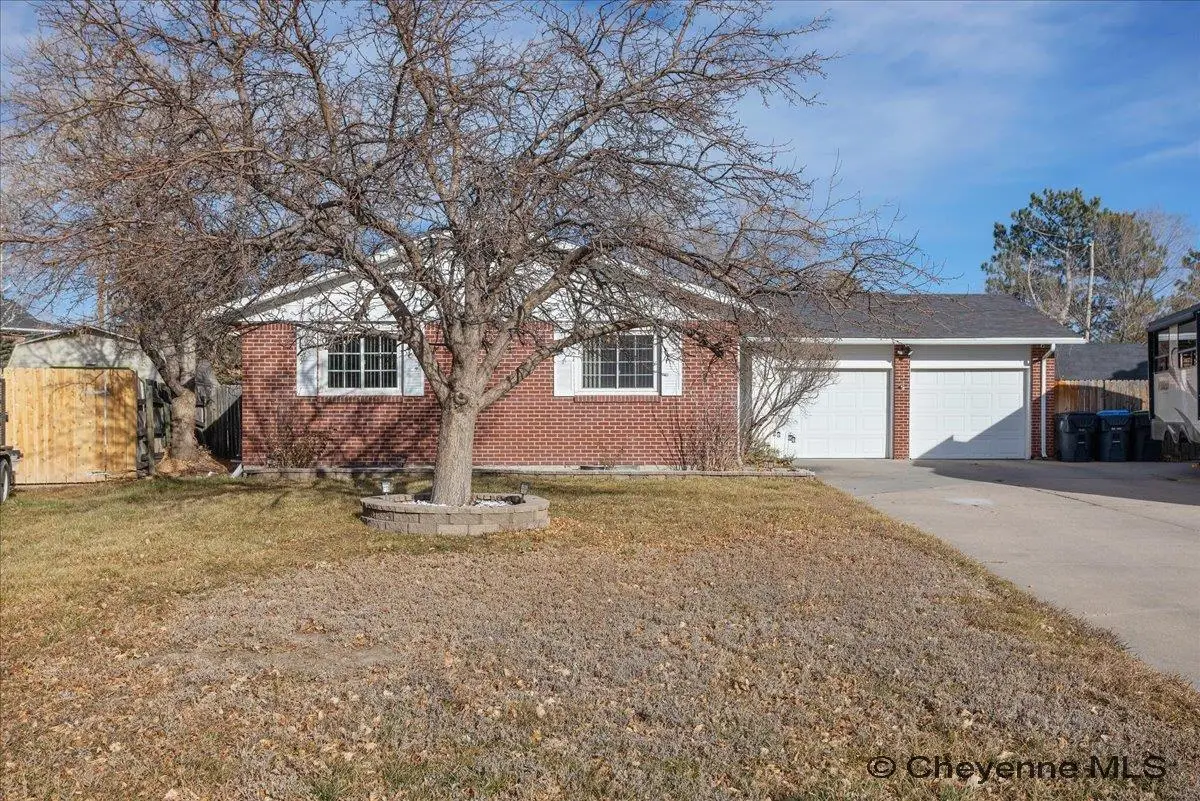 5245 Hickory Pl, Cheyenne, WY 82009 - Image #1
