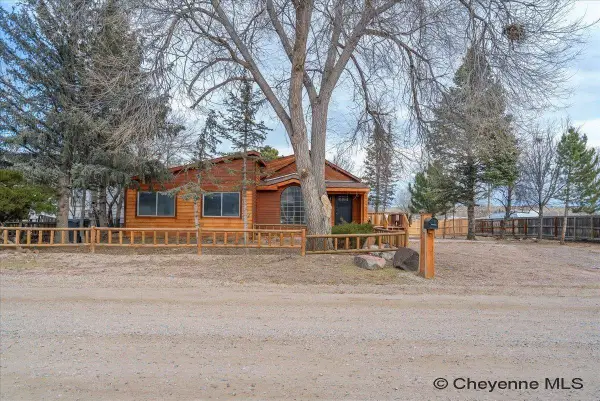 3622 Rawlins St, Cheyenne, WY 82001