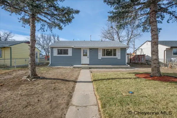 316 Hynds Ave, Cheyenne, WY 82007