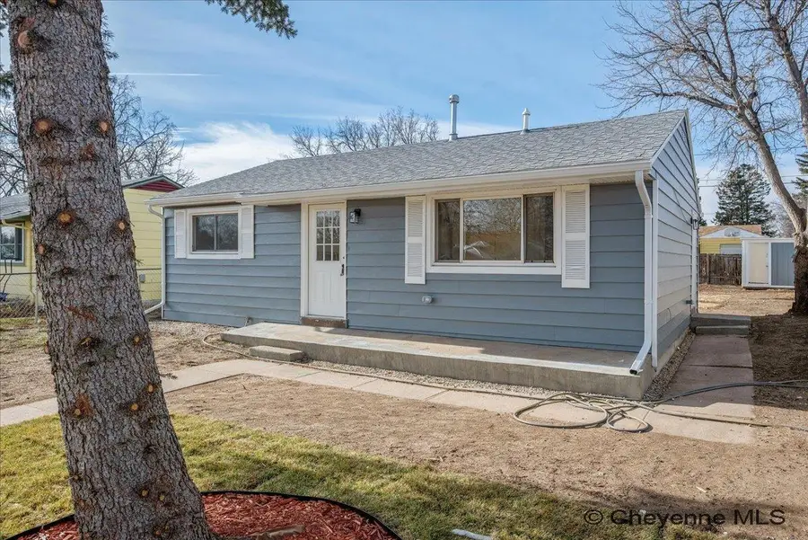 316 Hynds Ave, Cheyenne, WY 82007 - #3