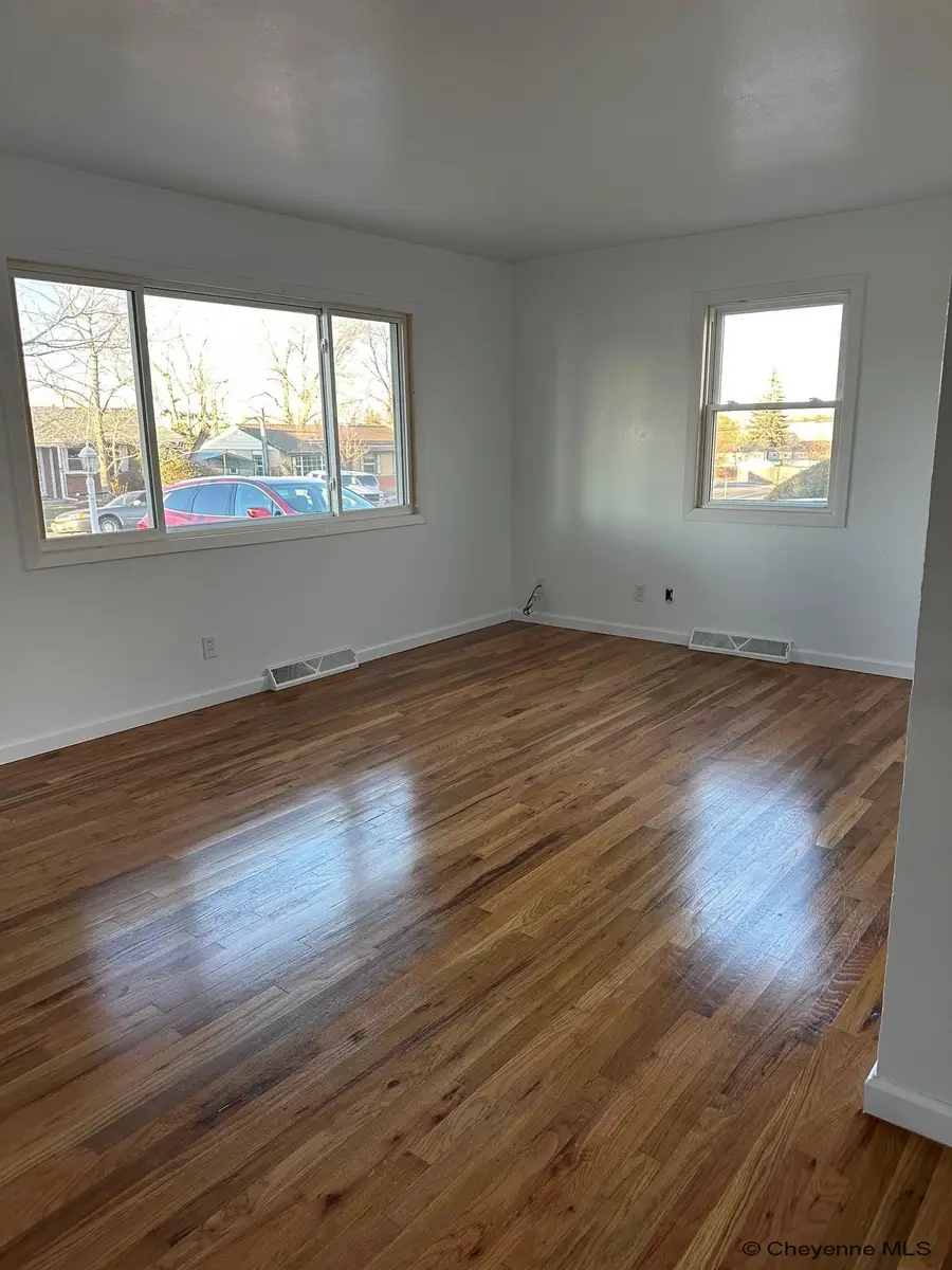 3343 Belaire Ave, Cheyenne, WY 82001 - Image #2