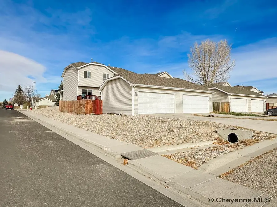 5001 Sunny Ridge Ln, Cheyenne, WY 82009 - Image #3