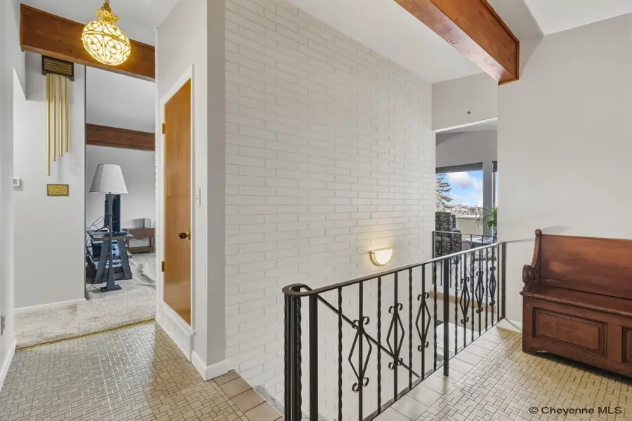 610 Vista Ln, Cheyenne, WY 82009 - Image #2