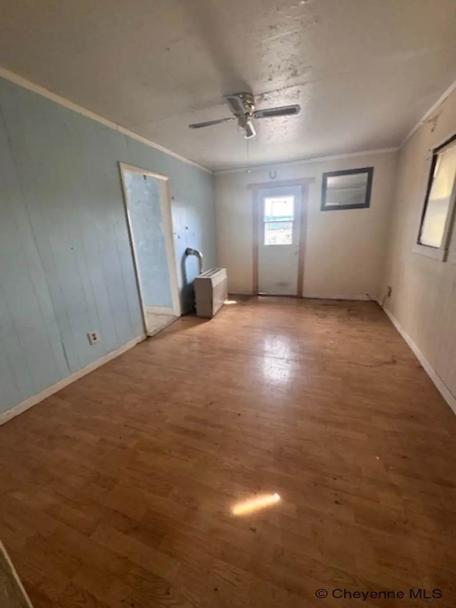 712 S Pine St, Laramie, WY 82070 - Image #2