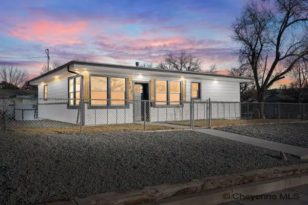 722 W 7th St, Cheyenne, WY 82007