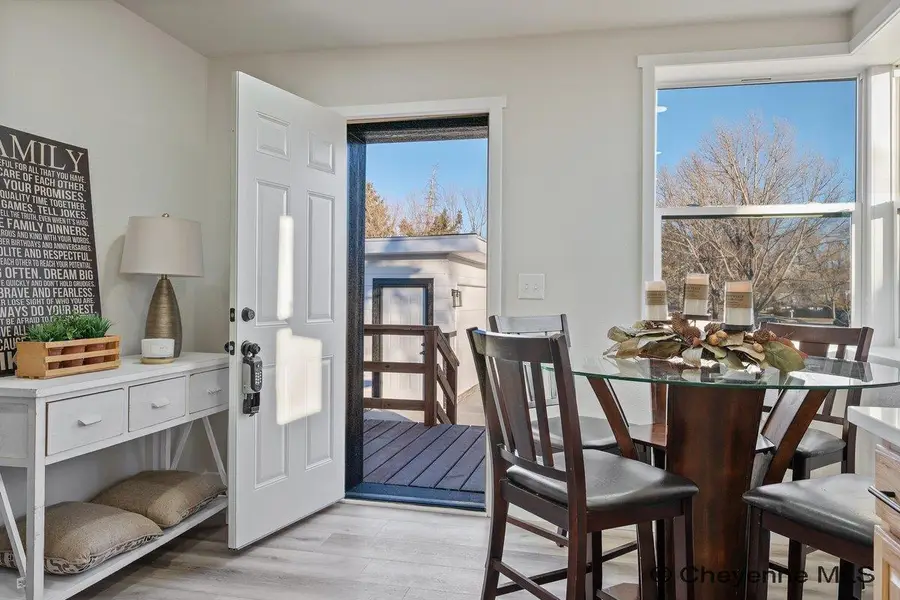 722 W 7th St, Cheyenne, WY 82007 - Image #2