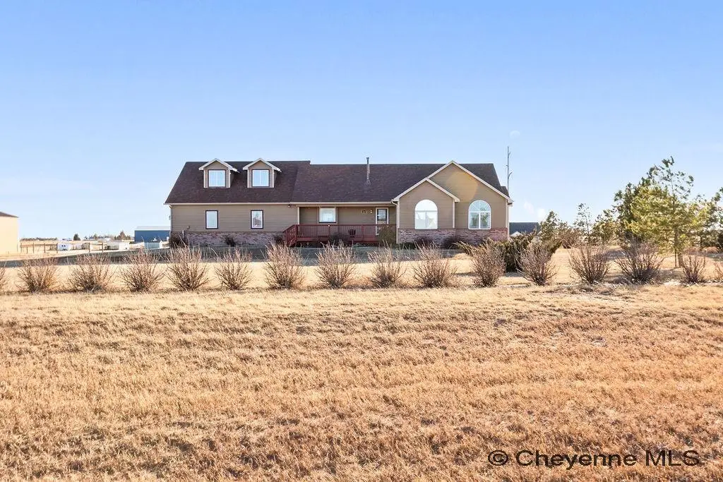 8223 Firethorn Ln, Cheyenne, WY 82009 - Image #1