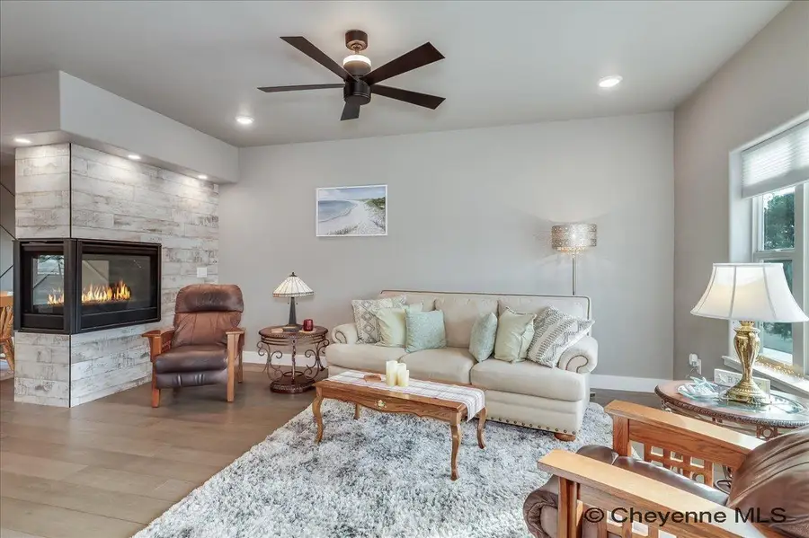 5317 Hilltop Ave, Cheyenne, WY 82009 - Image #3