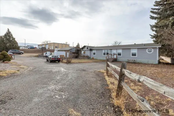 4320 Ridge Rd, Cheyenne, WY 82001