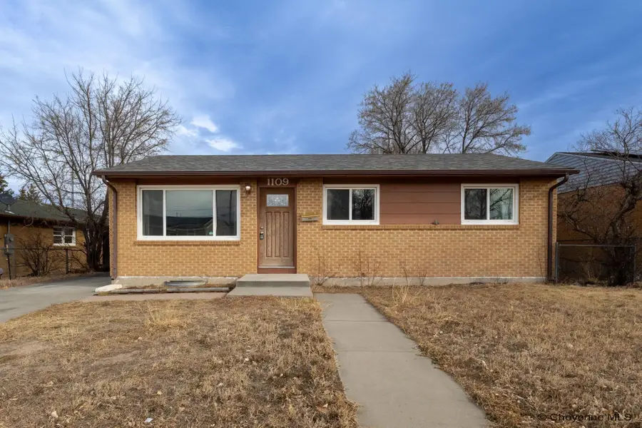 1109 S Arp Ave, Cheyenne, WY 82007 - Image #2
