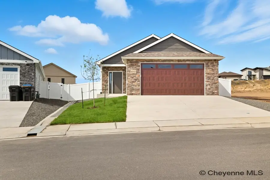 4000 Arrowhead Trl, Cheyenne, WY 82001 - Image #2