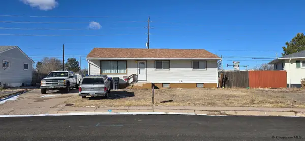 1026 Baldwin Dr, Cheyenne, WY 82001
