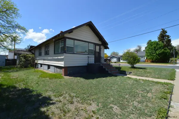 2142 W C St, Torrington, WY 82240