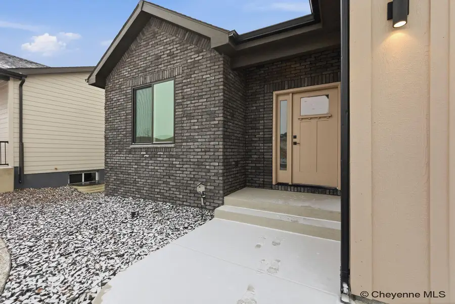 5323 Sullivan St, Cheyenne, WY 82009 - #2