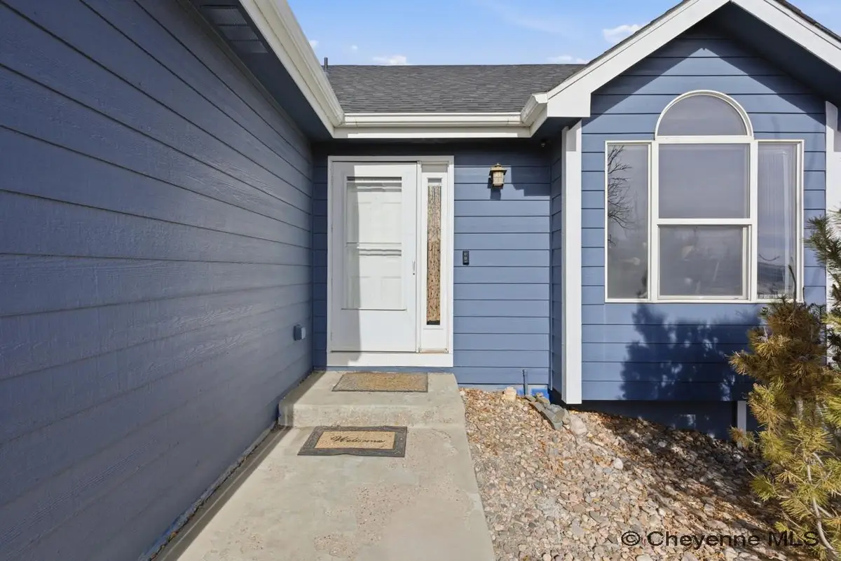 415 Wasatch St, Cheyenne, WY 82007 - #1