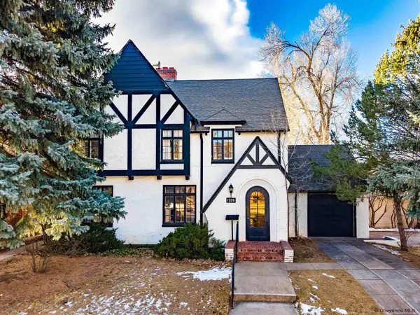 1306 E Ivinson Ave, Laramie, WY 82070