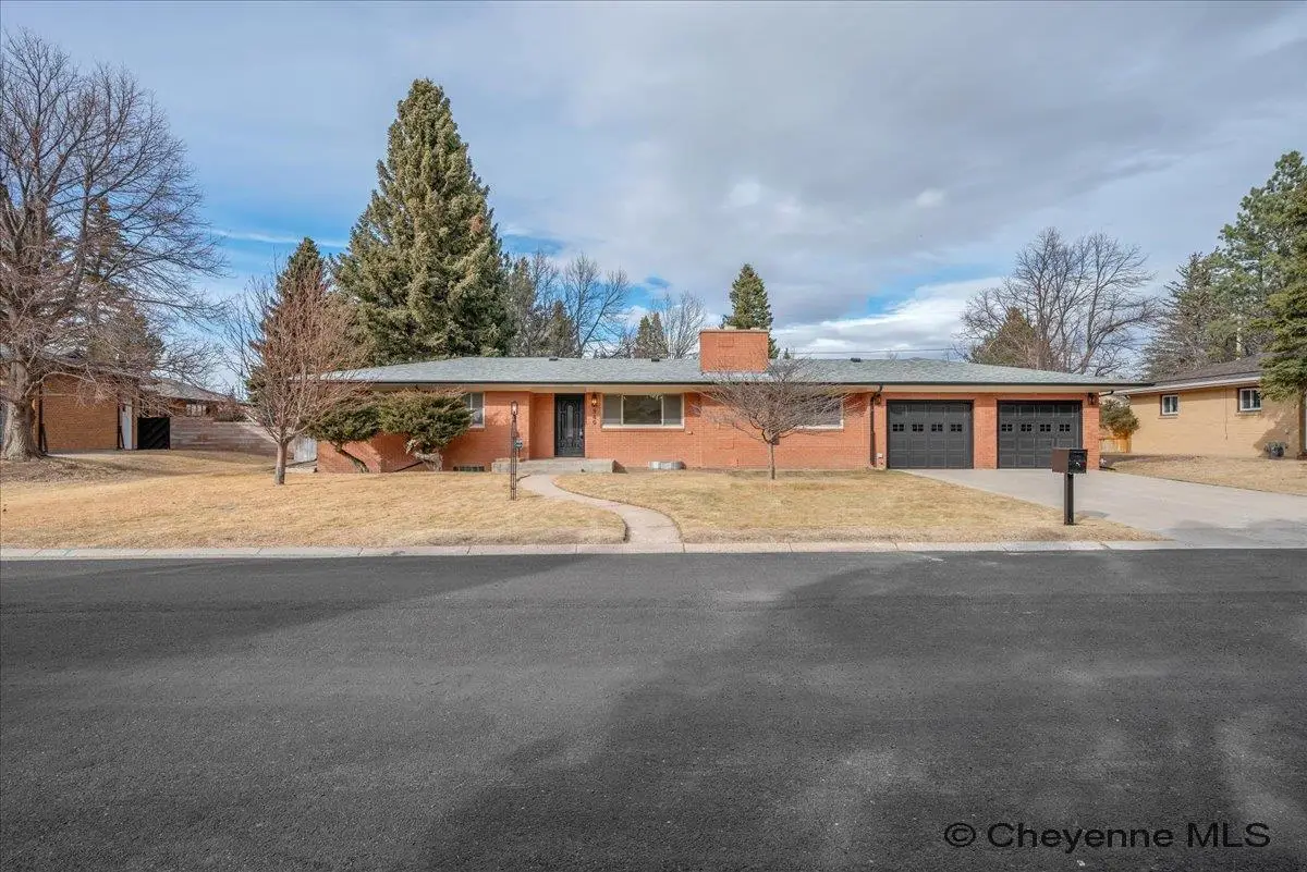 940 Creighton St, Cheyenne, WY 82009 - #1