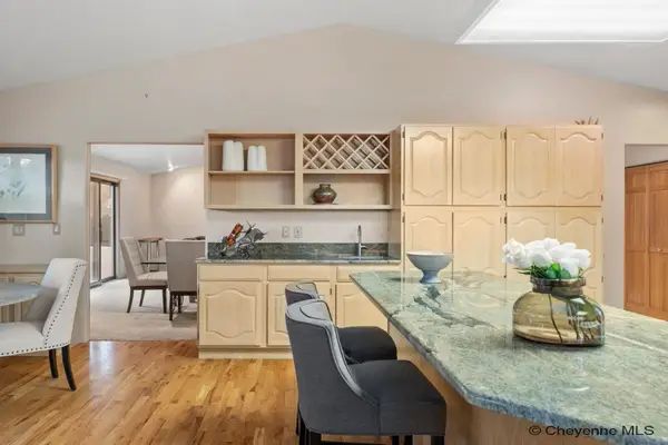 7202 Rodeo Ct, Cheyenne, WY 82009