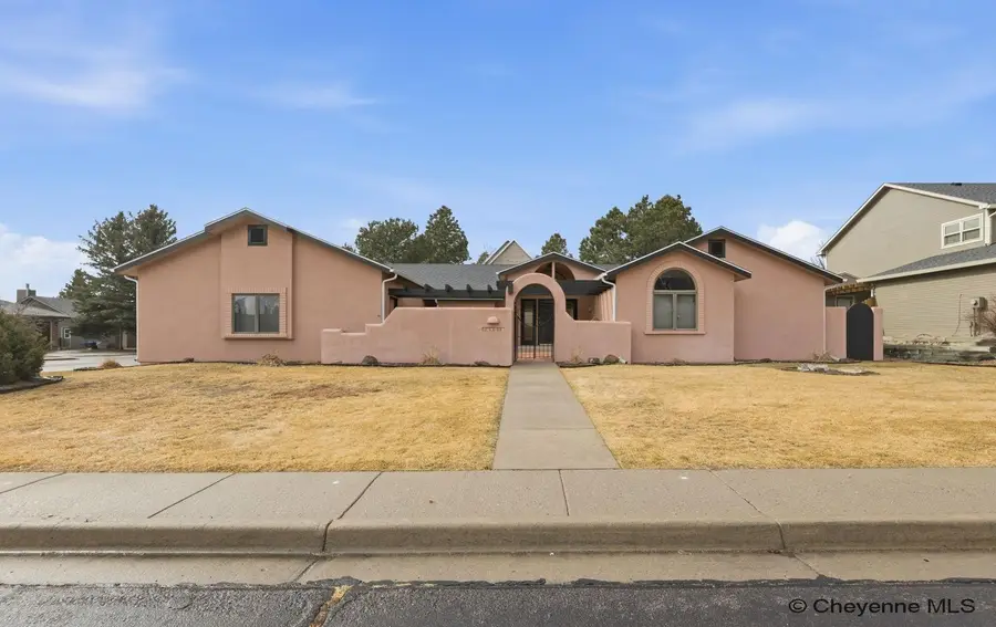 7202 Rodeo Ct, Cheyenne, WY 82009 - #2