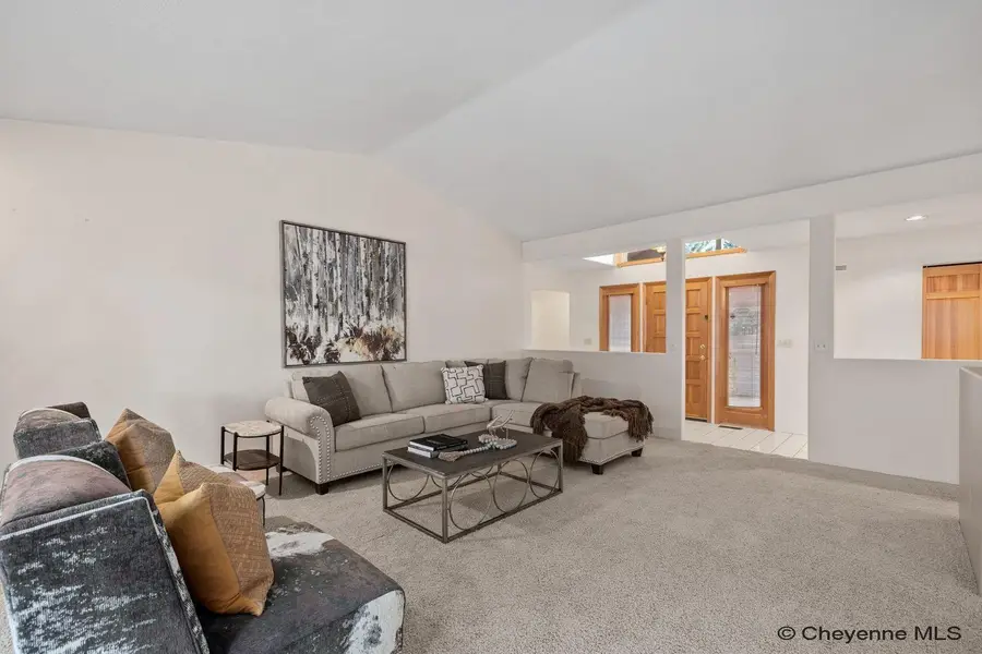 7202 Rodeo Ct, Cheyenne, WY 82009 - #3