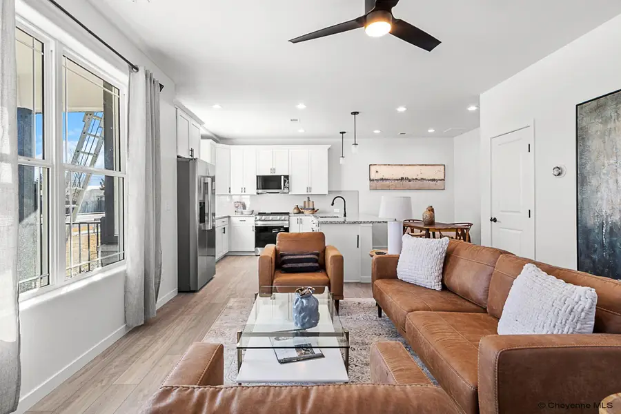 1140 S 9th St, Laramie, WY 82070 - #3