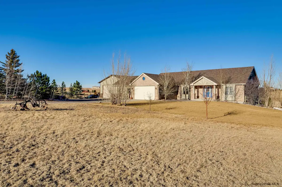 11309 Little Ridge Ct, Cheyenne, WY 82009 - #1