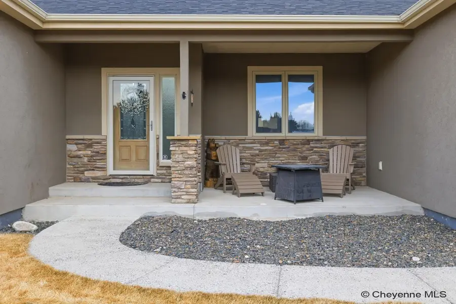 834 West Dale Blvd, Cheyenne, WY 82009 - #2