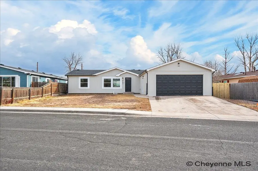 207 Medicine Bow, Cheyenne, WY 82007 - #2