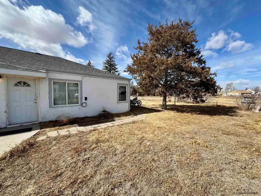4202 & 4204 Cheyenne St, Cheyenne, WY 82001 - #2