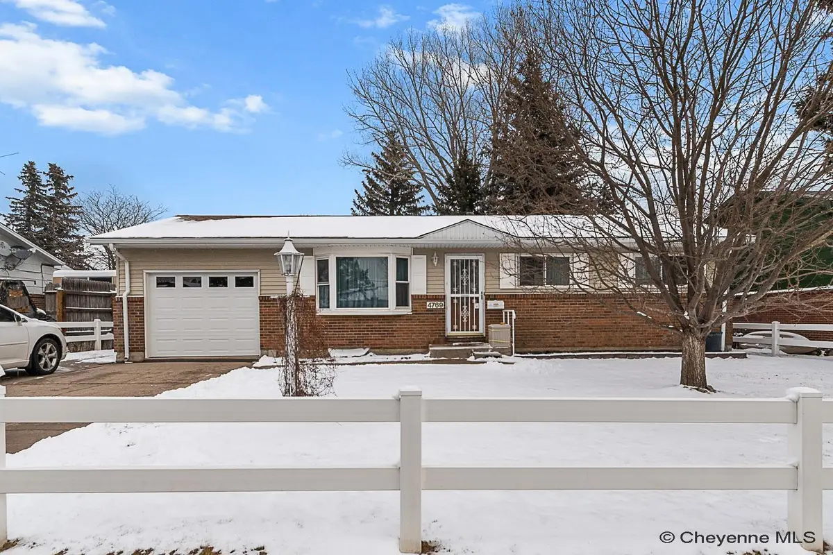 4769 Windmill Rd, Cheyenne, WY 82009 - #1