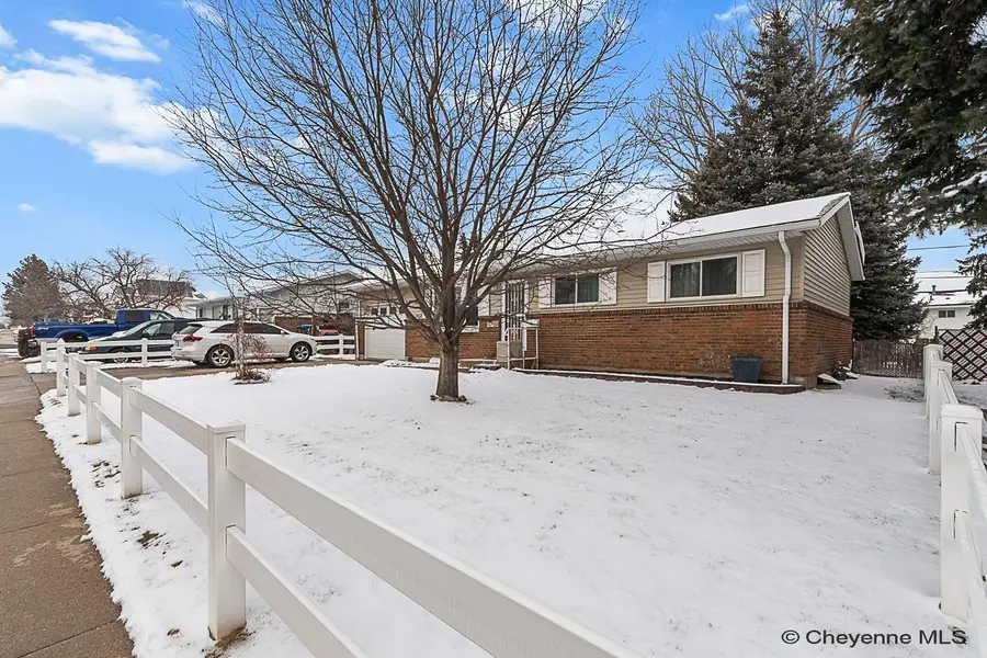 4769 Windmill Rd, Cheyenne, WY 82009 - #2