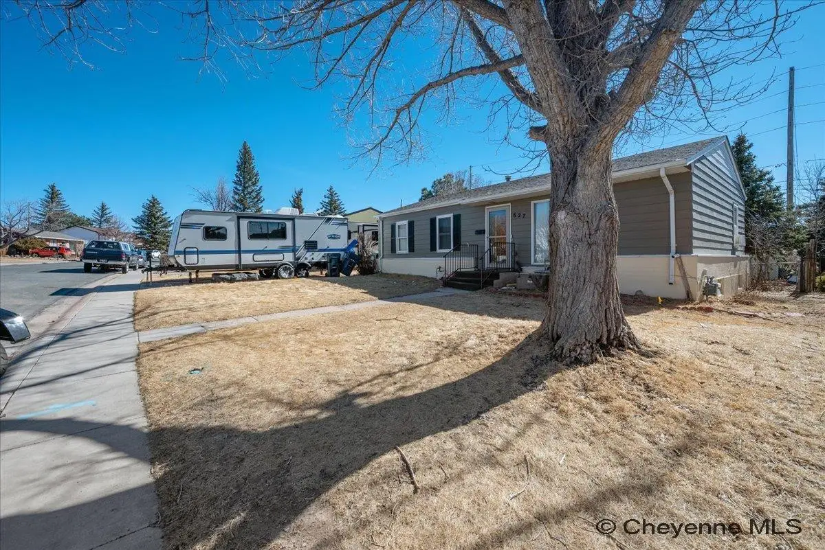 627 Creighton St, Cheyenne, WY 82009 - #1