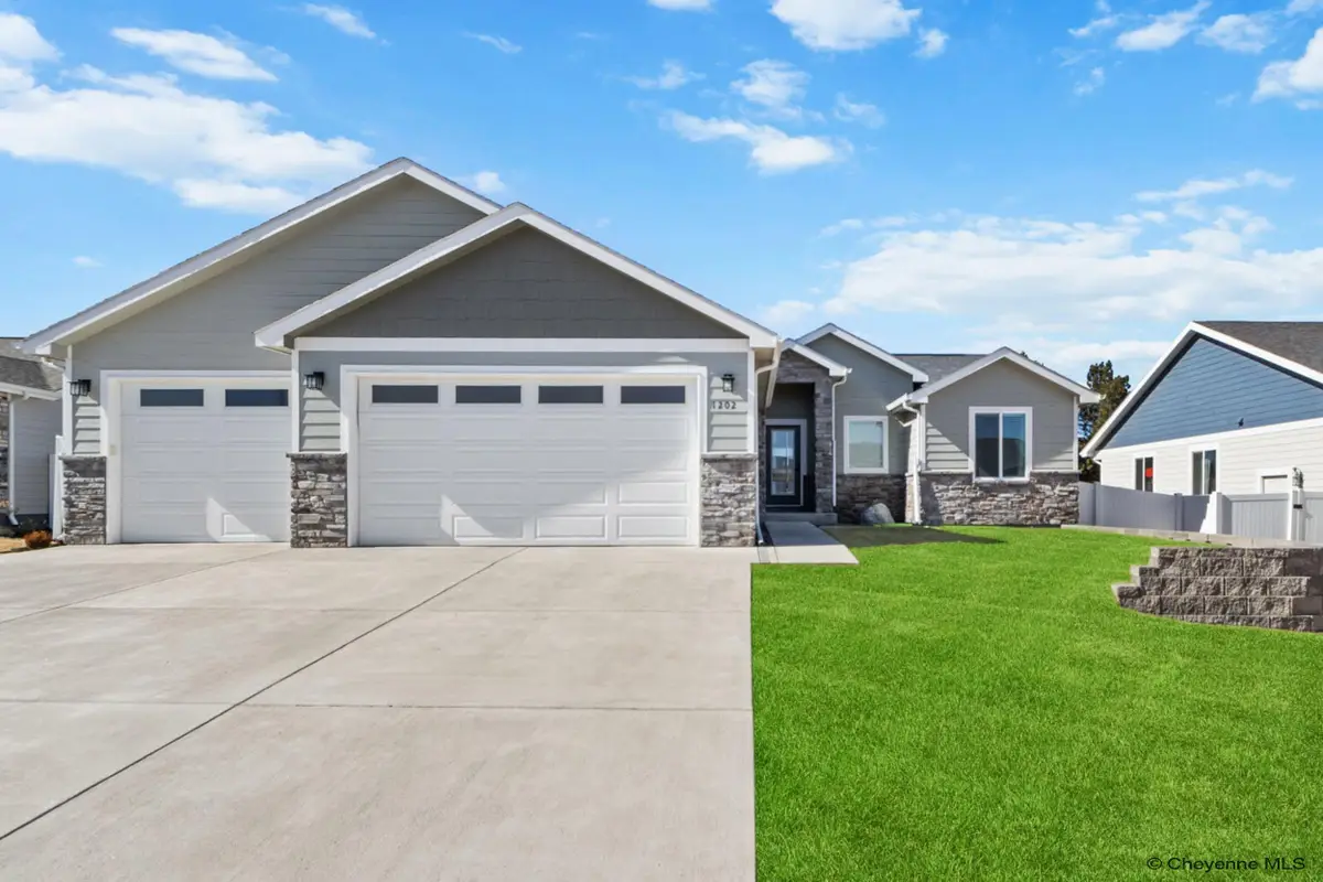 1202 Phipps Ave, Cheyenne, WY 82001 - #1