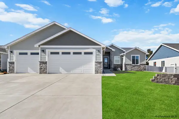 1202 Phipps Ave, Cheyenne, WY 82001