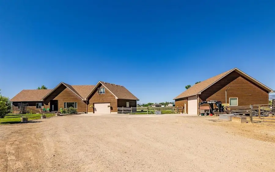 28 Caboose Ln, Cody, WY 82414 - Image #2