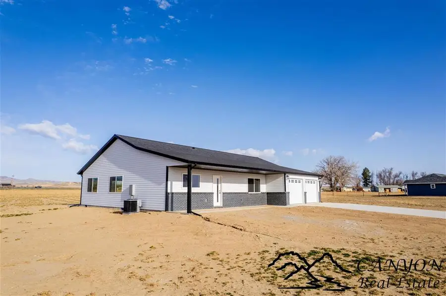 101 Buck Creek Way, Powell, WY 82435 - Image #2