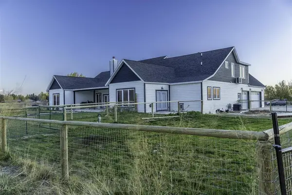 1070 Road 16, Powell, WY 82435