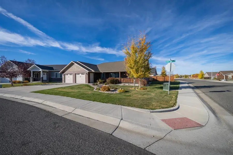 3131 Hardpan Ave, Cody, WY 82414 - Image #2