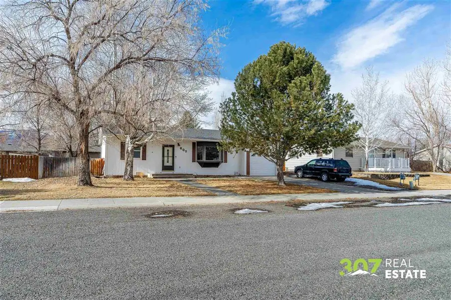 607 7th St, Cody, WY 82414 - Image #2