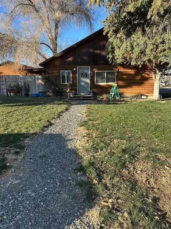 506 S Day St, Powell, WY 82435