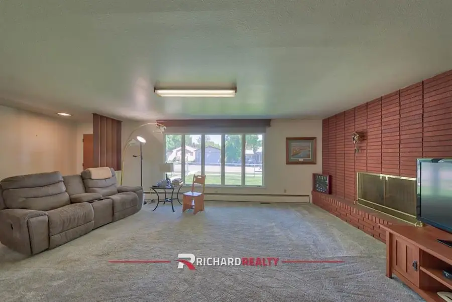 719 W B St, Basin, WY 82410 - Image #3