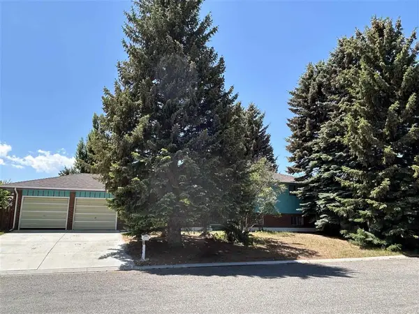 1024 Red Butte Ave, Cody, WY 82414