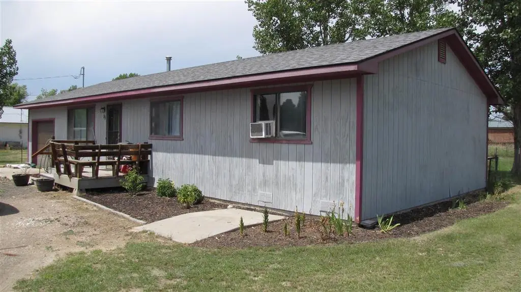 85 E 1st St N, Cowley, WY 82420 - Image #1