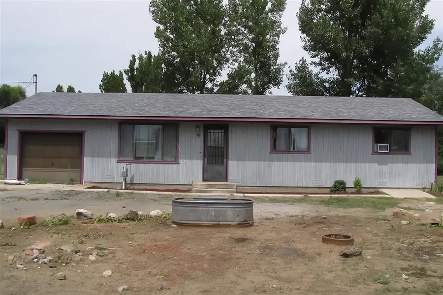 85 E 1st St N, Cowley, WY 82420 - Image #3