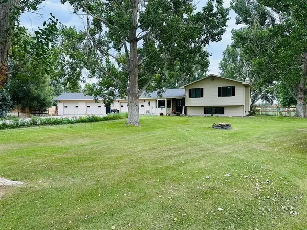 871 E Christy Ln, Powell, WY 82435