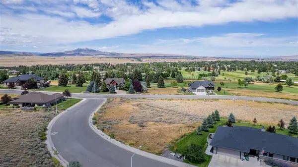 707 Links View Dr, Cody, WY 82414