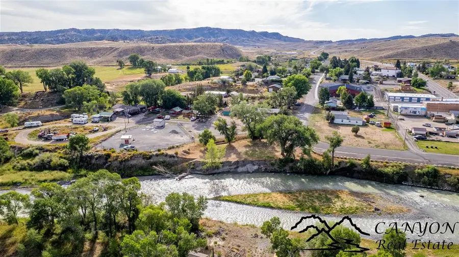 829 Water Ave, Meeteetse, WY 82433 - Image #3
