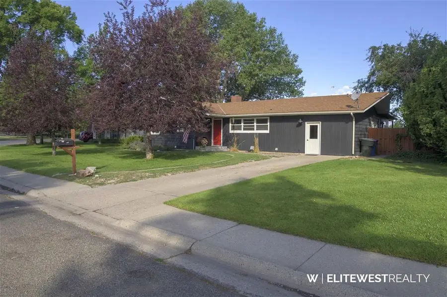 2513 Newton Ave, Cody, WY 82414 - Image #2