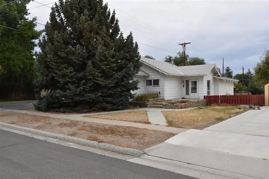 425 W 3rd, Powell, WY 82435 - Image #2